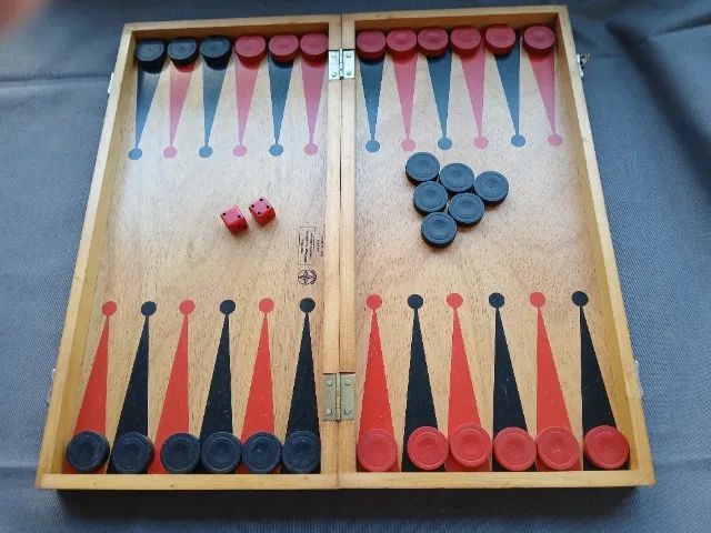 Jogo de Damas e Gamão - Foto 3