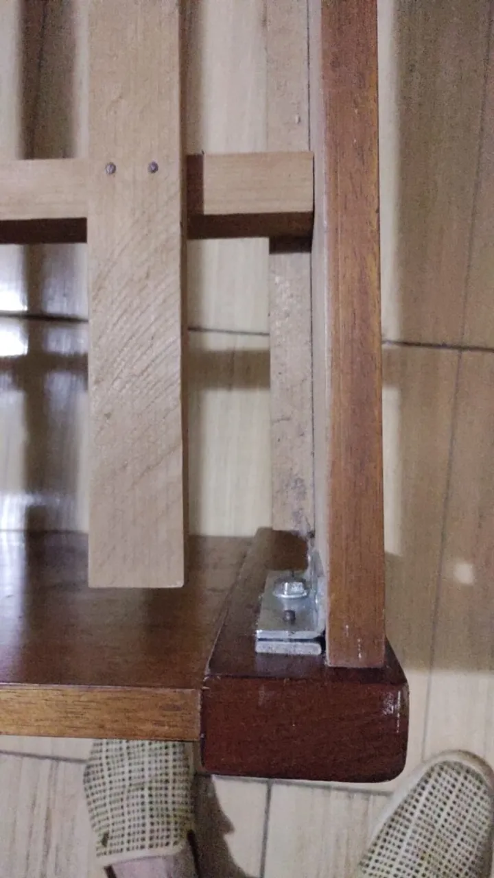 Cama de solteiro Madeira maciça R$145,00