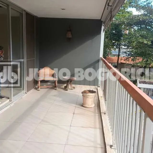 Barra da Tijuca 3 QUARTOS, ORIGINAL 4 QUARTOS SENDO 1 SUITE E DEPENDÊNCIA COMPLETA 2 VAGAS - Foto 4