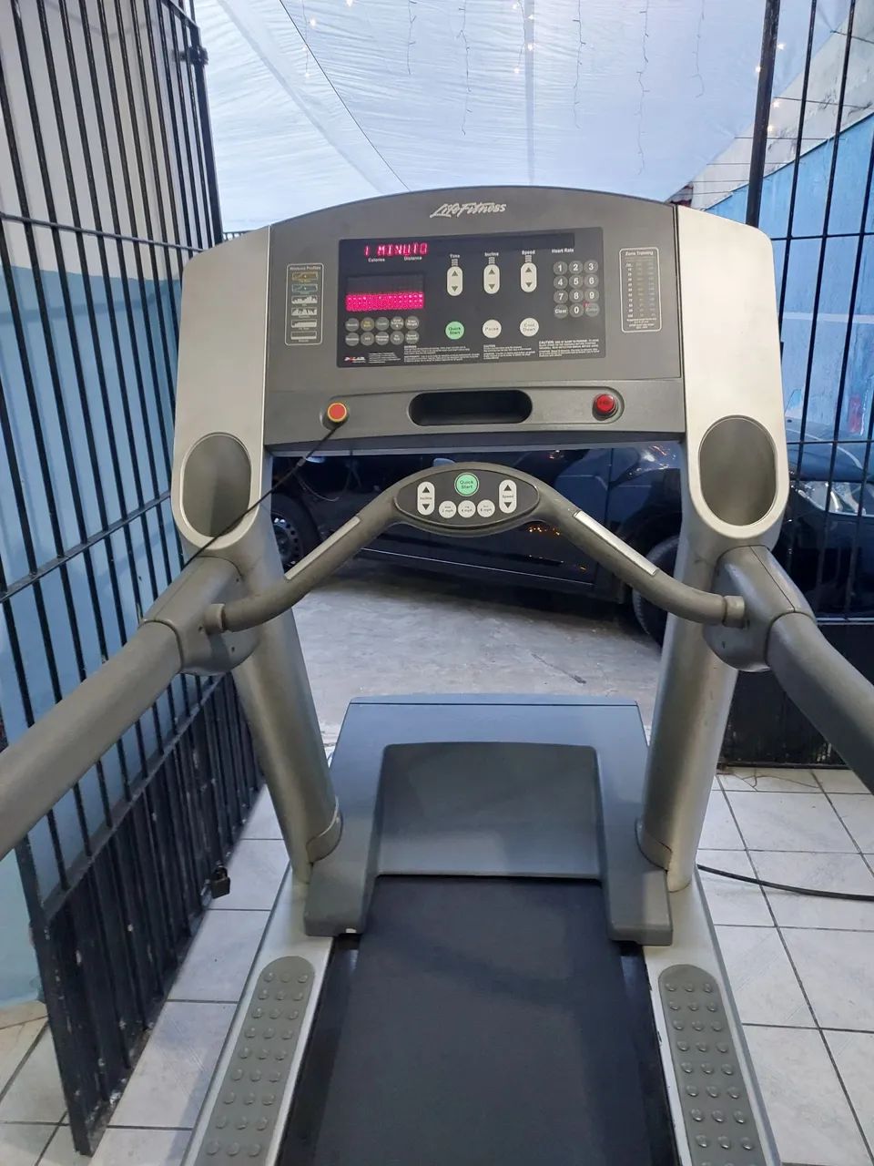 Esteira Life Fitness 95 ti - Foto 4