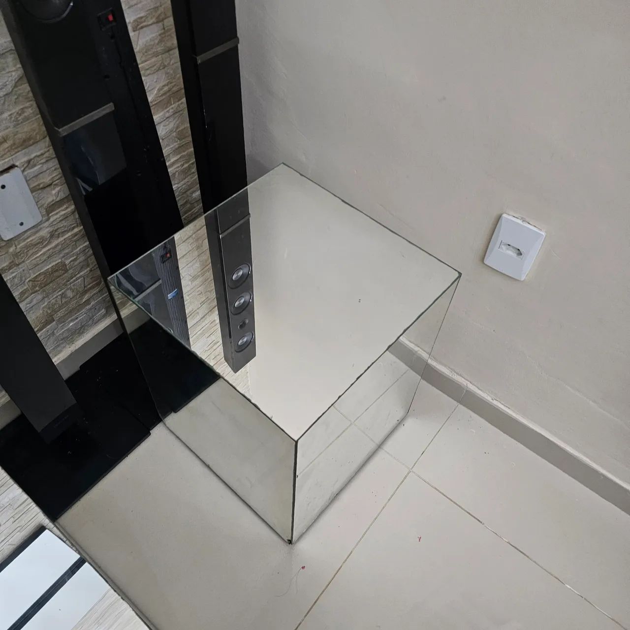 Modern Mirrored Coffee Table65566199257347125