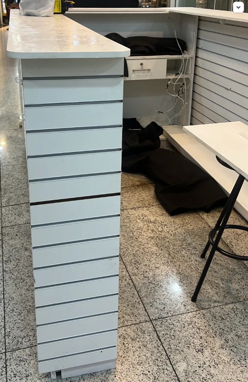 Quiosque em madeira - mdf branco - na tijuca + capa - Foto 5