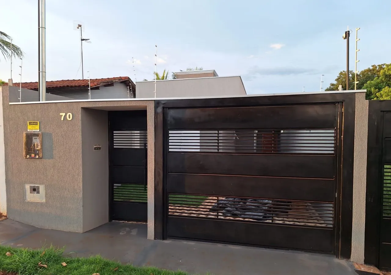 Casa Nova Oliveira I Asfalto e Energia Solar