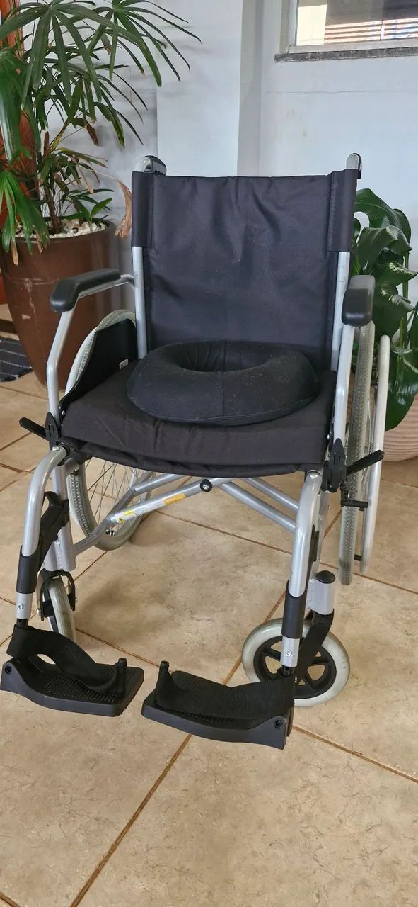 Semi-new wheelchair