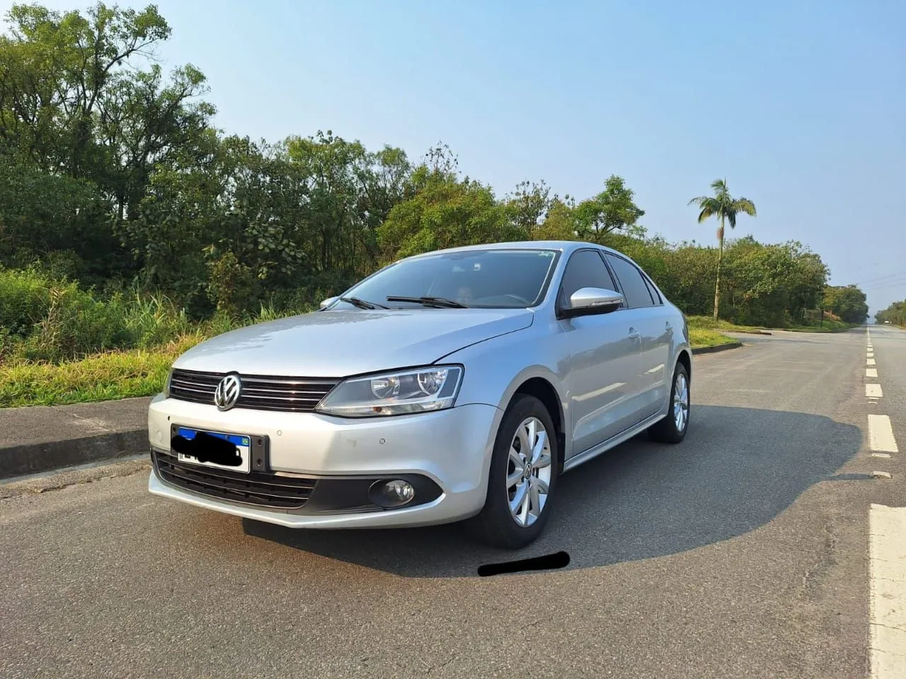 VW Jetta Confortline 2011 2.0 aspirado manual flex
