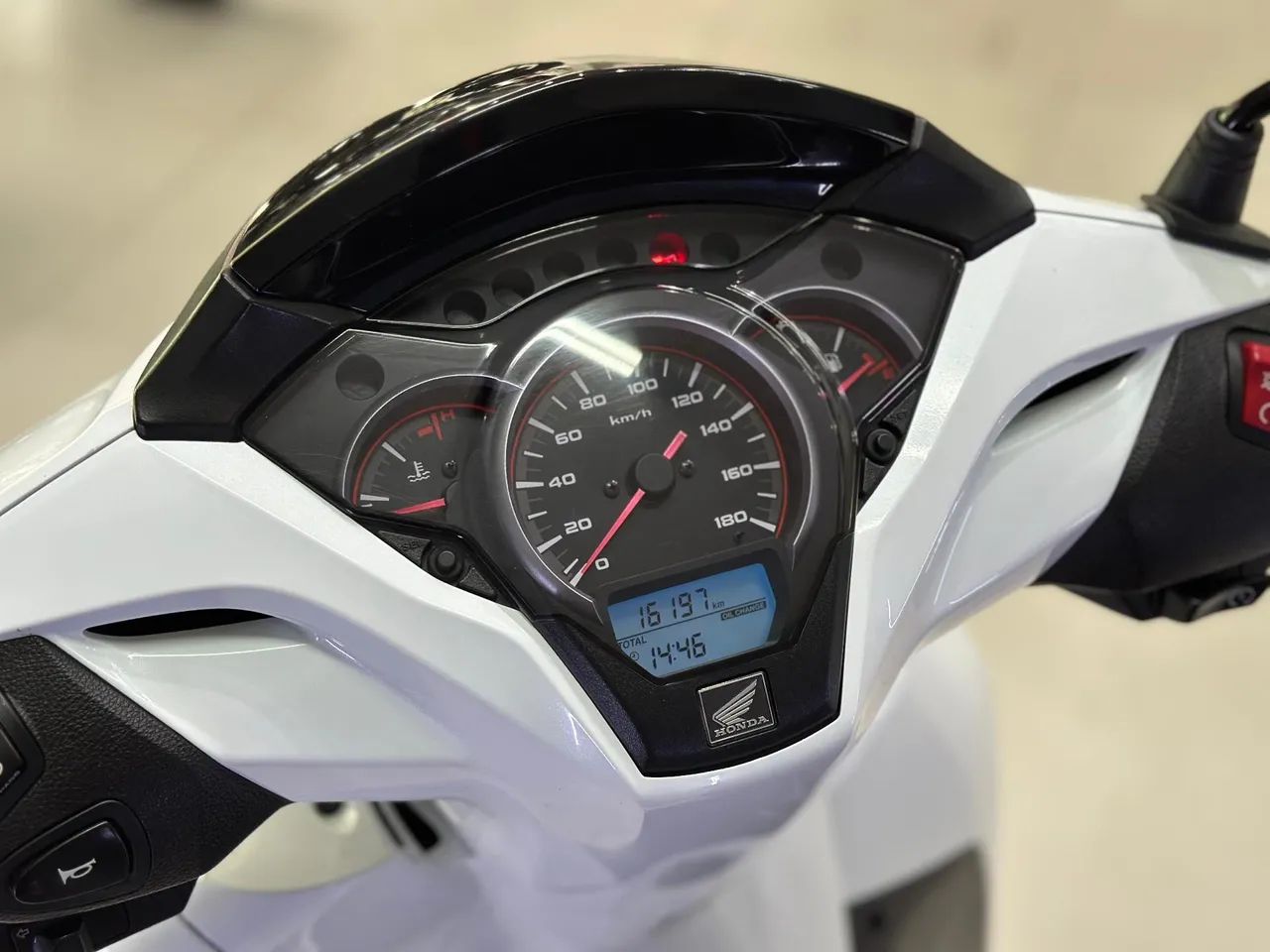 SH 300i Sport 2020 16.000 Km - Foto 2
