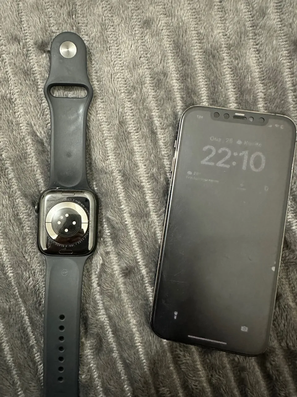 iPhone 12 Pro + Apple Watch série 7