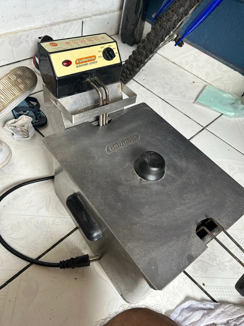 FRITADEIRA PROFISSIONAL ELÉTRICA 5LITROS, 220 volts  - Foto 2