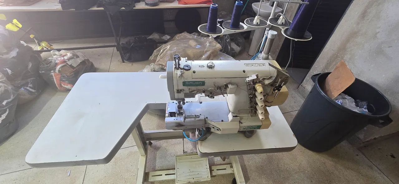 Máquina de Costura Refiladeira Siruba jd007