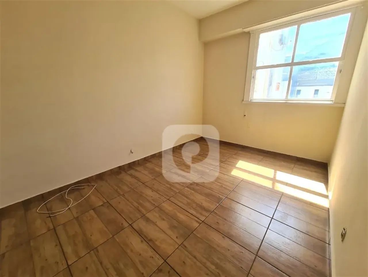 APARTAMENTO DE SALA E QUARTO NA RUA DO CATETE - Foto 5