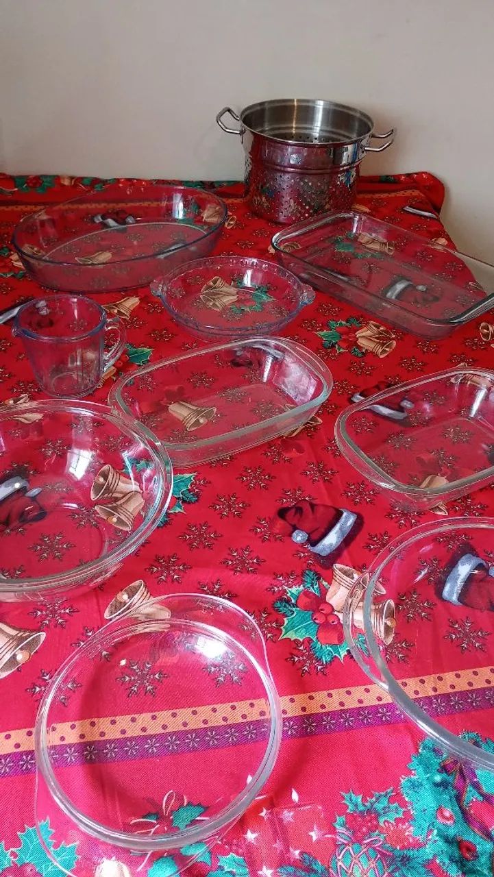 Travessas de Vidro temperado 30,00 cada. 