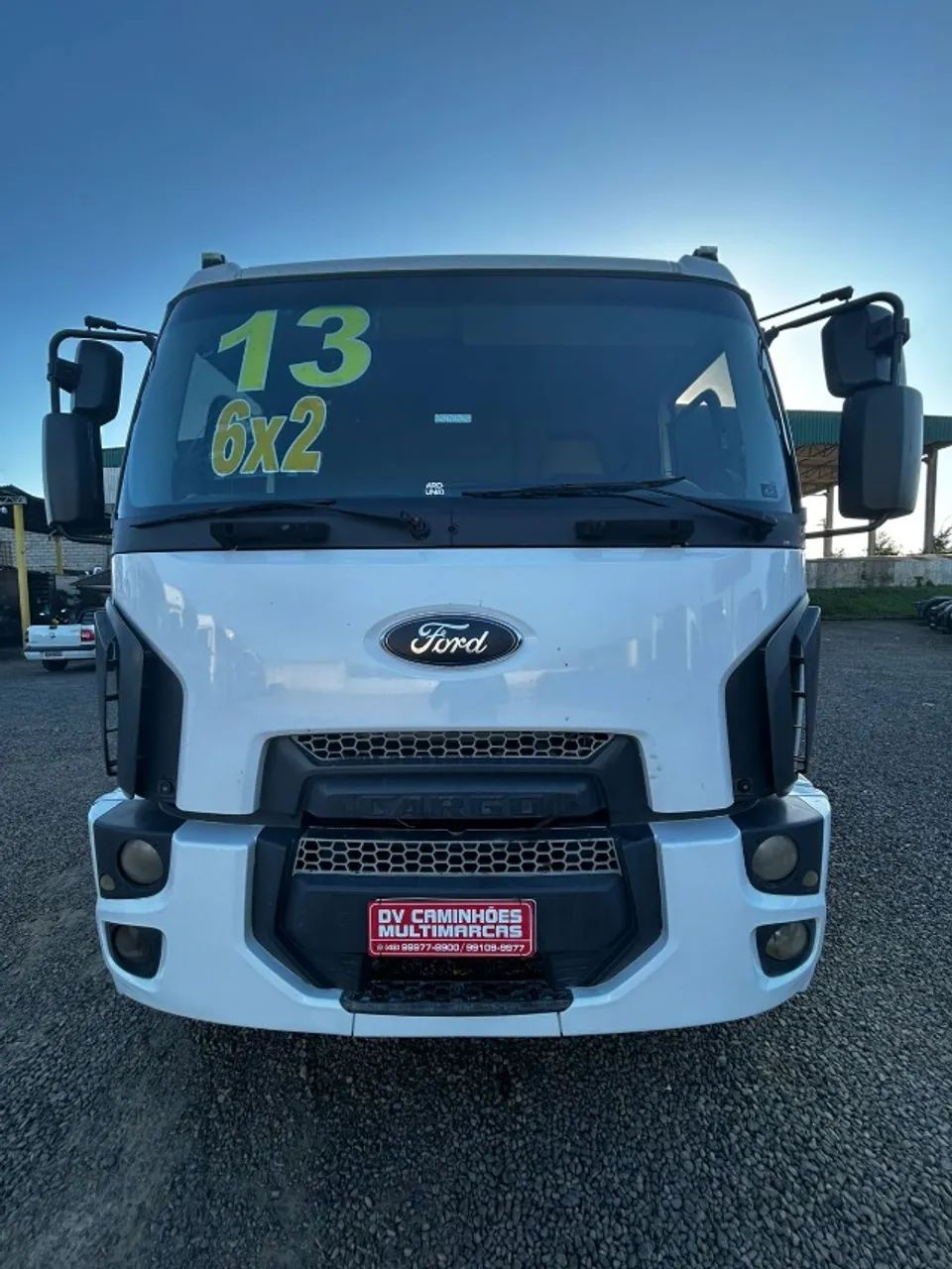 Ford Cargo 2423 - 2013 Caminhão Com Plataforma