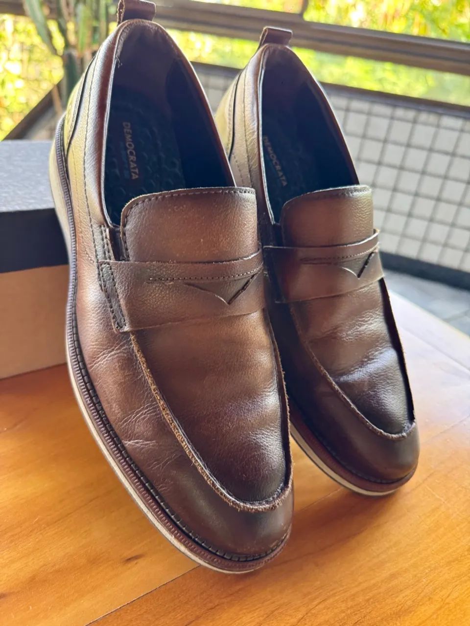Sapato em couro marrom sem cadarço Democrata, 42 Calçados - Main Image