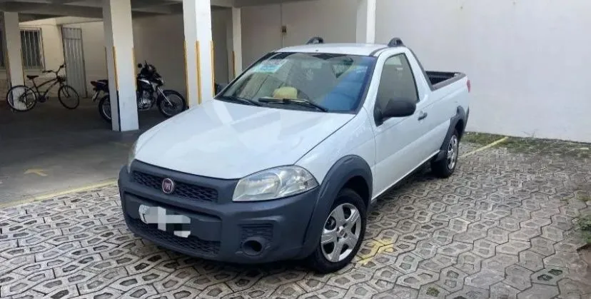 Vendo Fiat Strada 2014 - parcelo em até 60 vezes