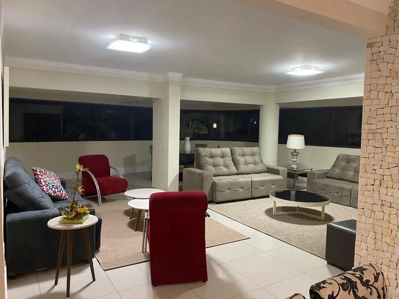 Laise mostra 4suites mobiliado em Natal - Foto 3