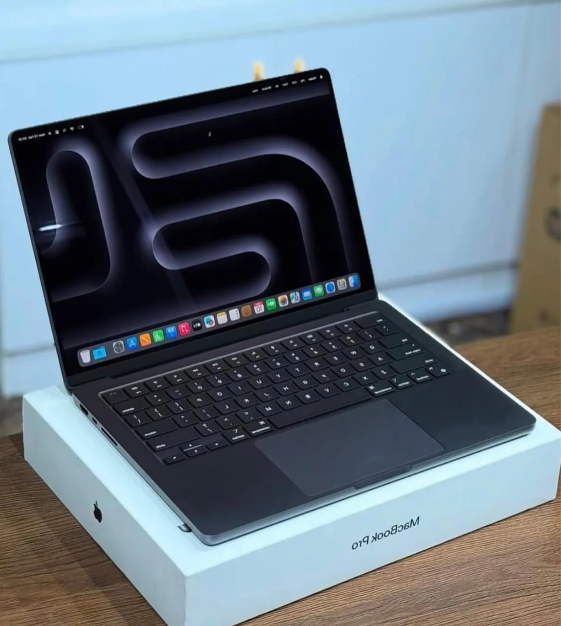 MacBook Pro 2026 M5 Pro 24GB RAM 1TB SSD 14 inch Lacrado, Pronta