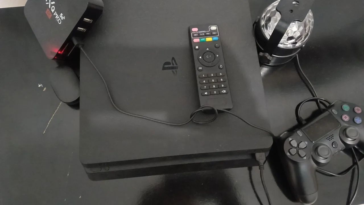  Vendo Playstation 4 Slim 500 giga - Foto 3