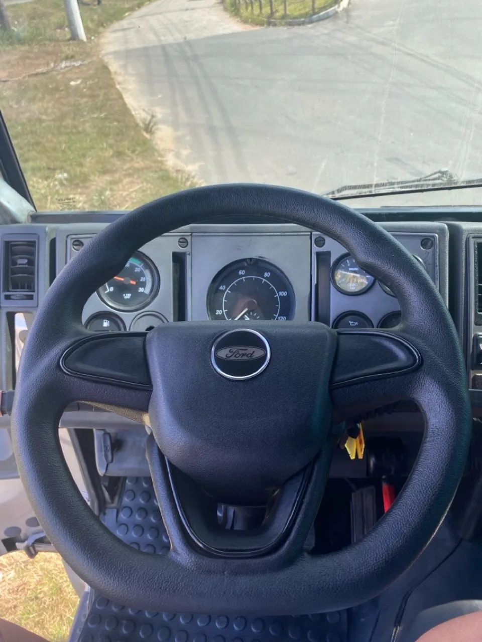 Caminhão Ford Cargo 4331 (OPORTUNIDADE) - Foto 6