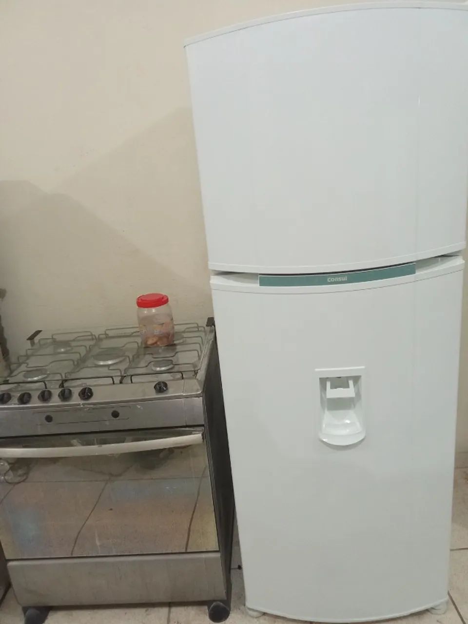 Vendo geladeira Duplex entrego grátis 800 reais  - Foto 4