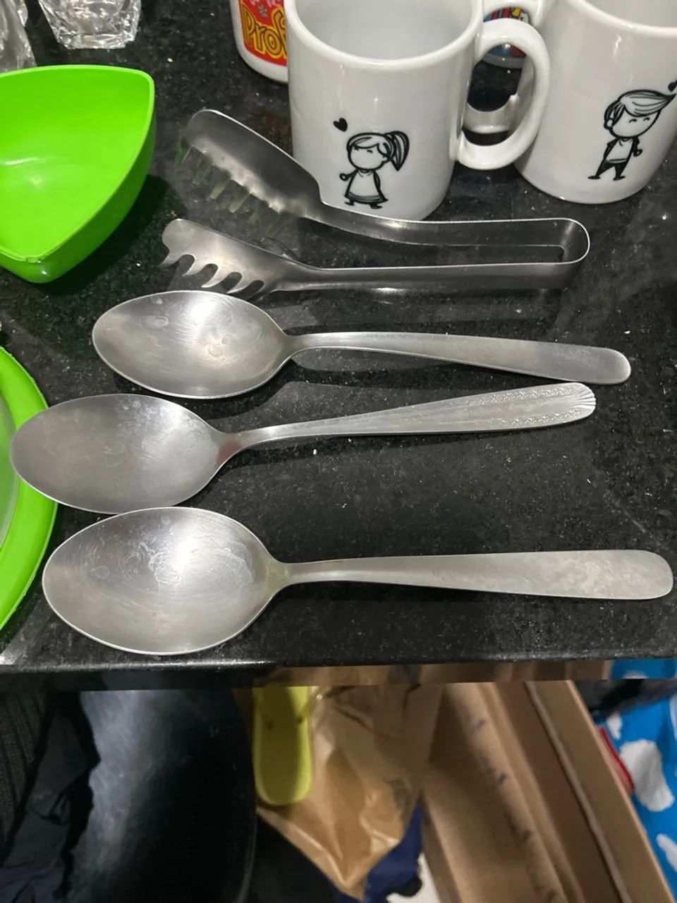 Colheres e pegador de macarrão/salada