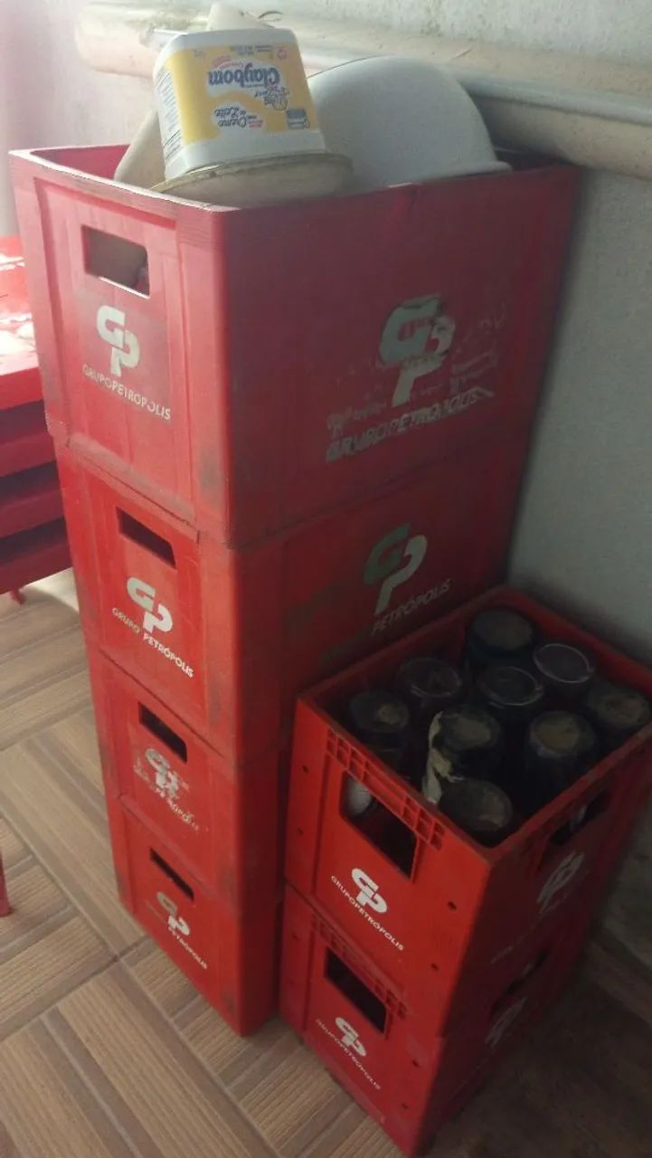 Garrafeiras e Garrafas 