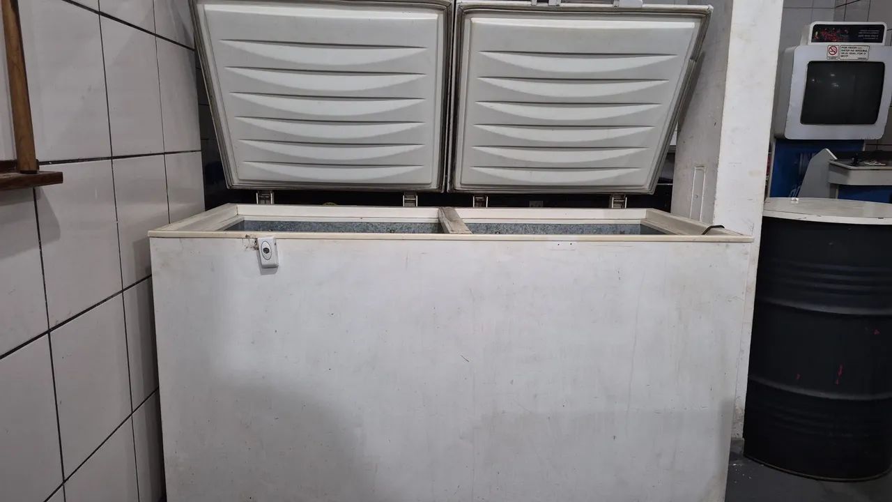 Freezer Eletrolux 2 portas horizontal barato - Foto 3