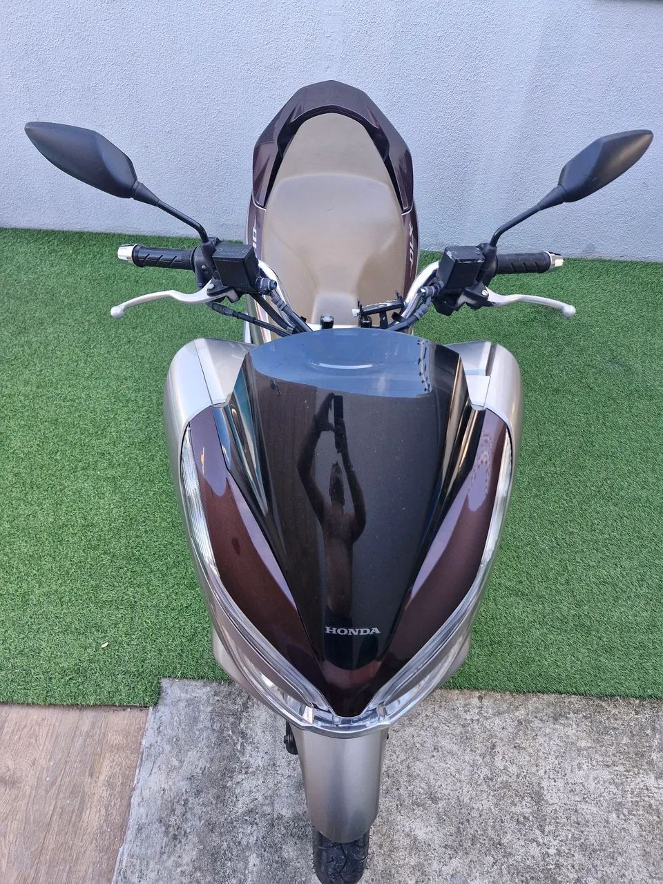 PCX DLX 2022 - Foto 3
