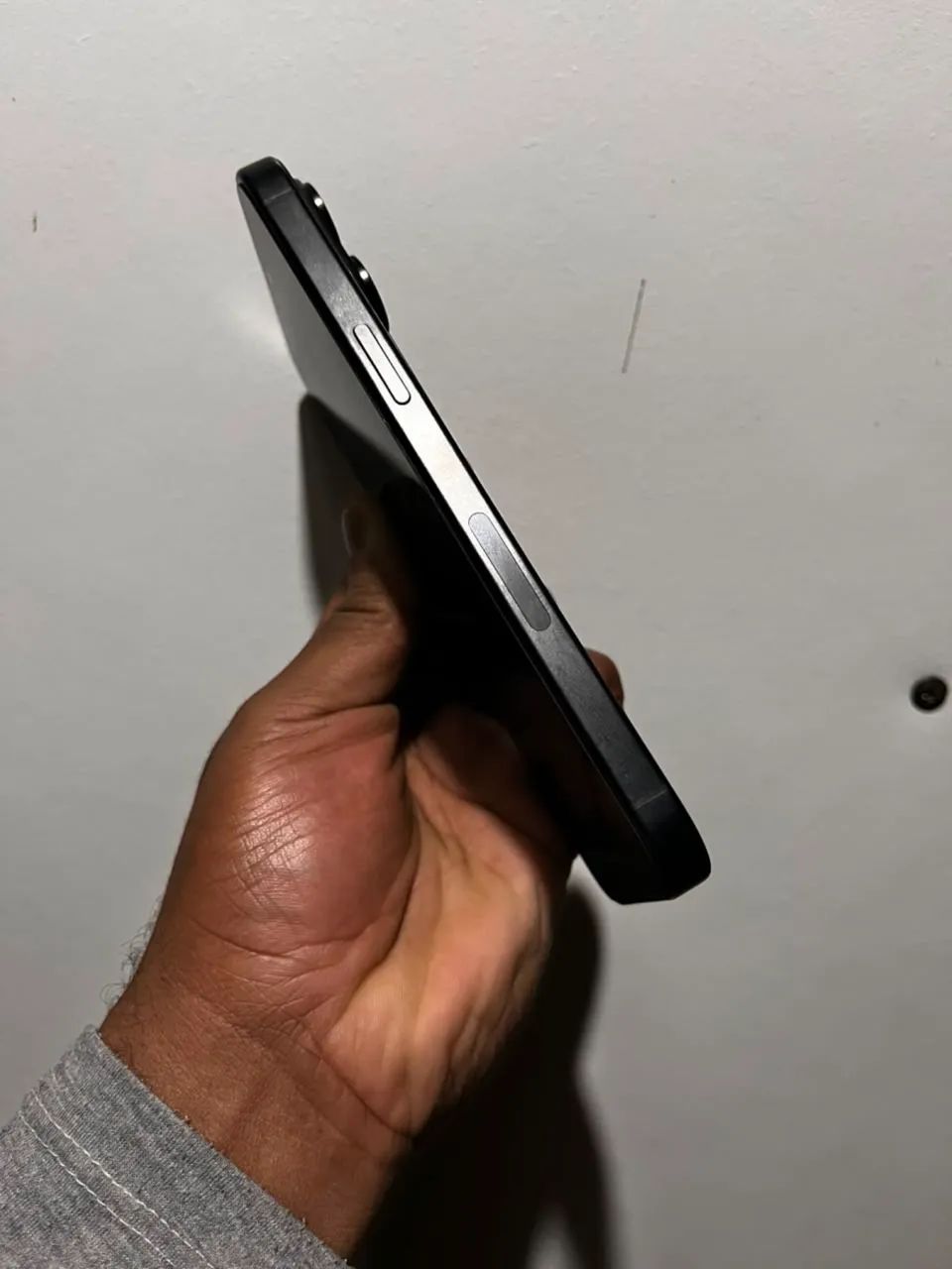 iPhone 15 Pro Max - 256GB - Foto 3