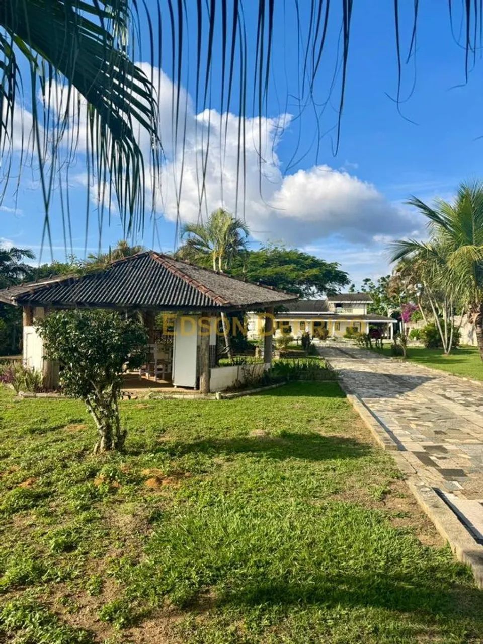 Chácara com 5 Quartos à Venda, Parque Lago Azul - Pindamonhangaba - Foto 5