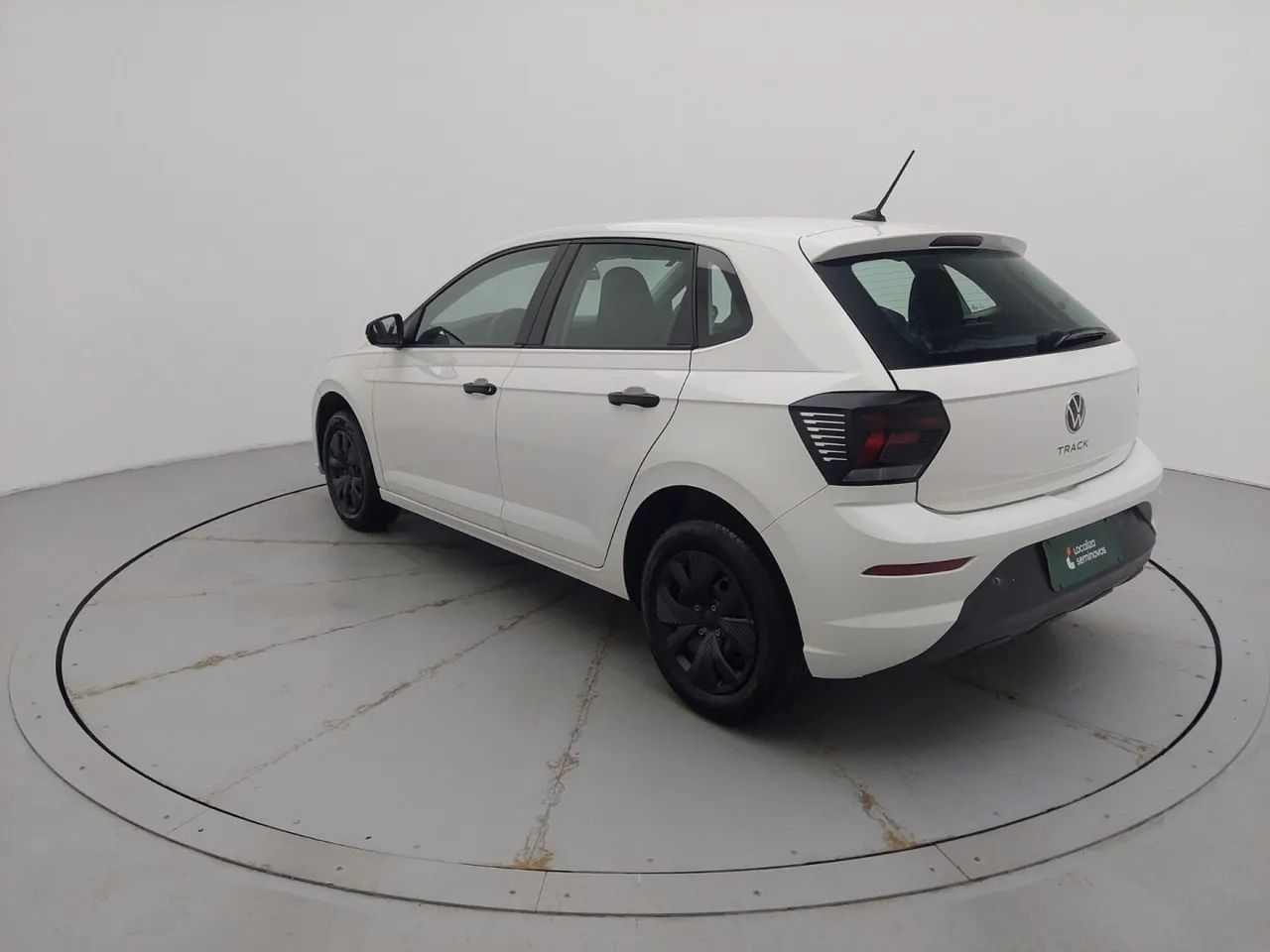 Volkswagen Polo Track 1.0 Flex 12V 5p, foto 3 de 18
