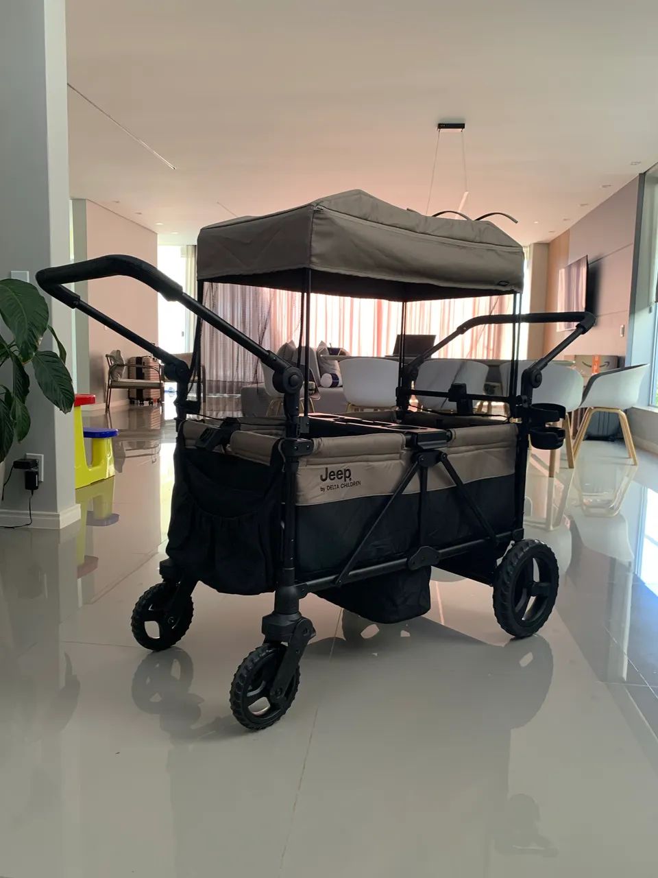 Jeep Wrangler Mojave Stroller Wagon  - Foto 5