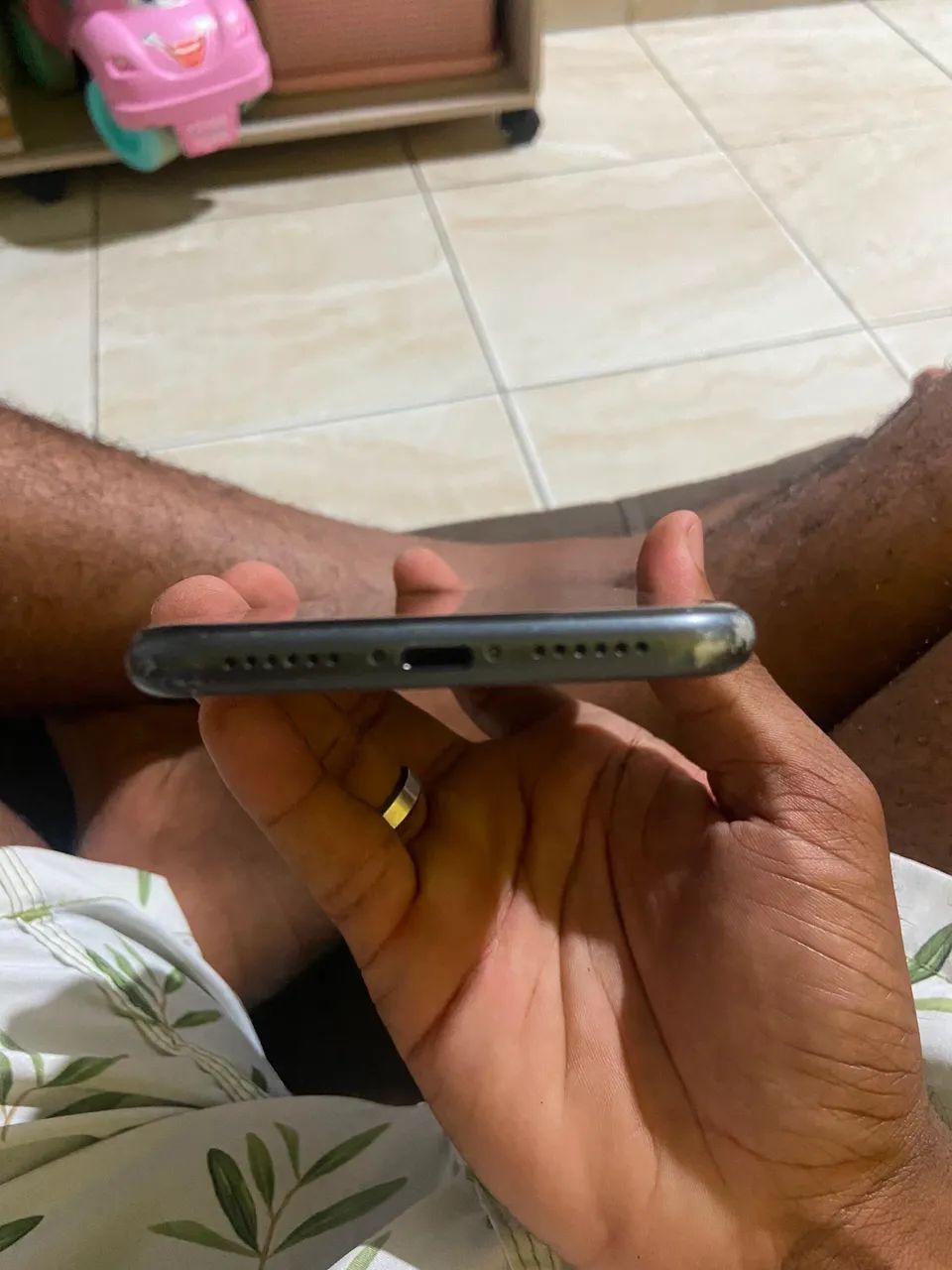 ? iPhone 11 64GB Preto - Tudo Original - R$ 700 - Foto 3