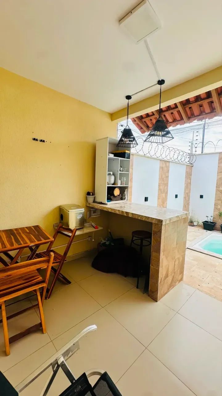 Casa com piscina no aracagy