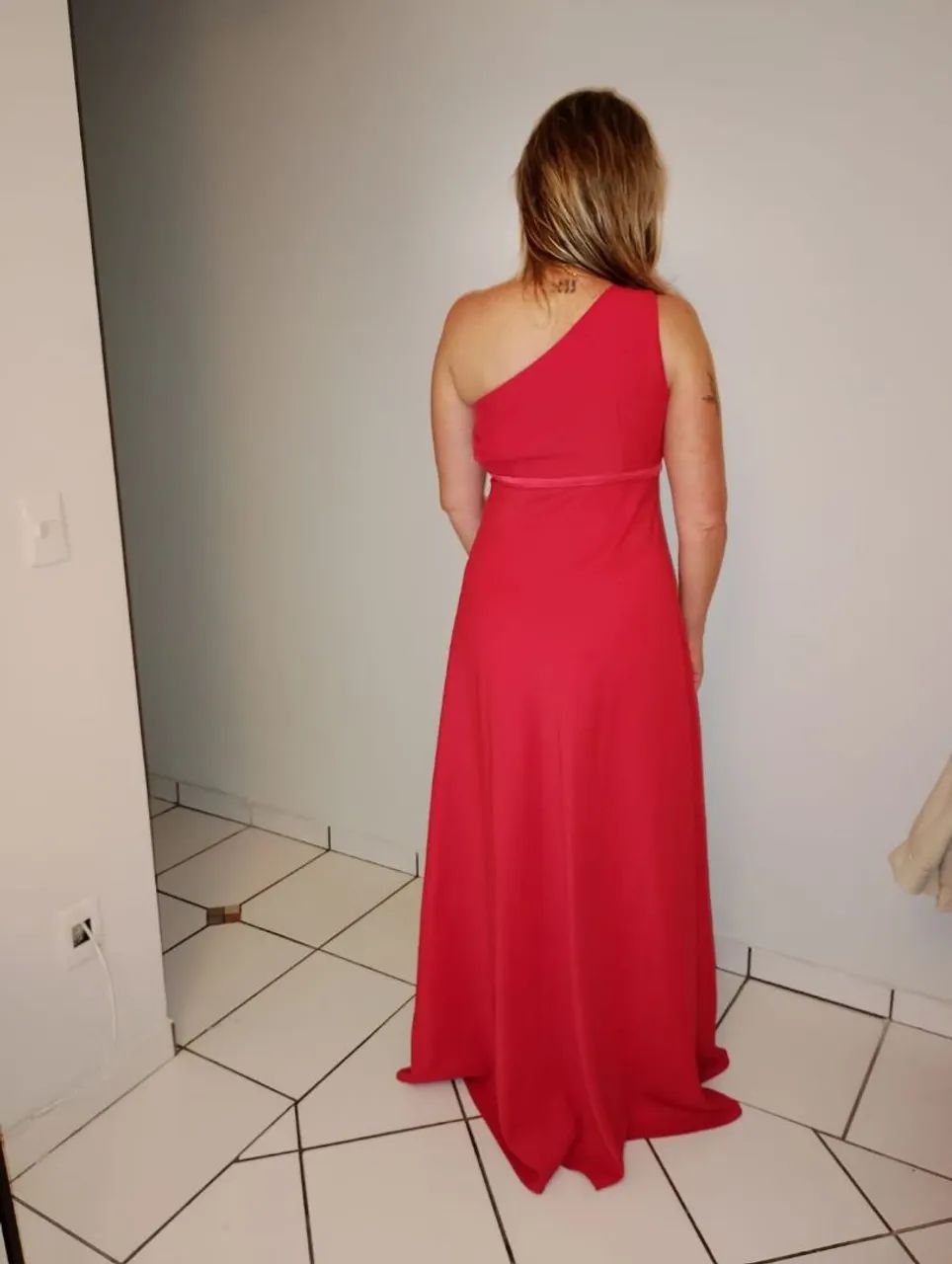 Vestido vermelho para altura de  1,80m  - Foto 3