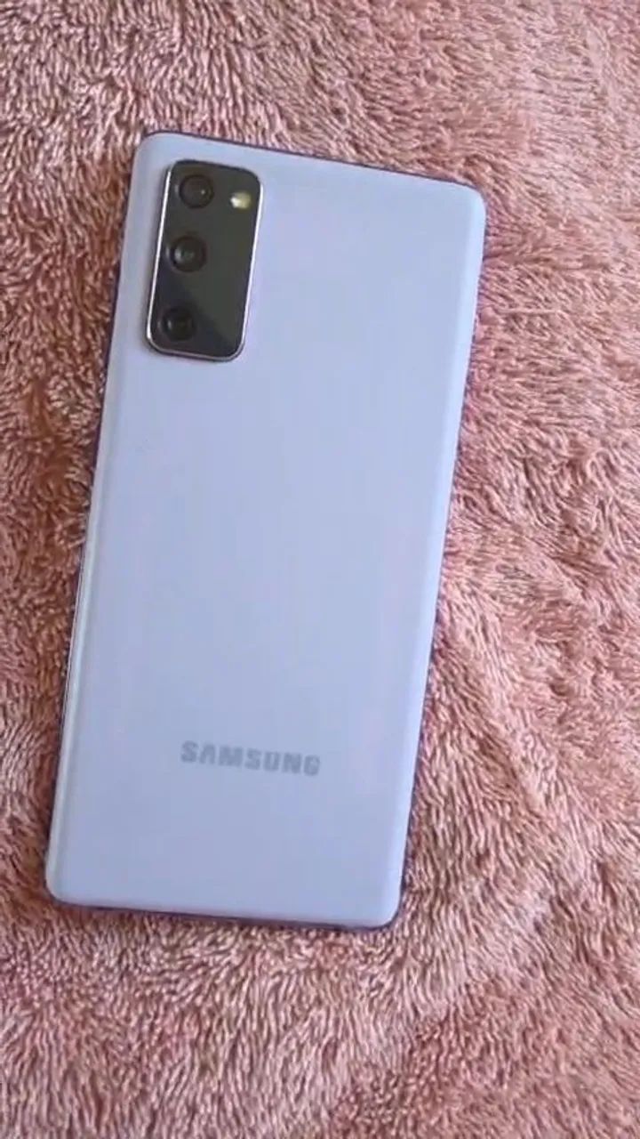 Celular Samsung S20FE - Foto 2