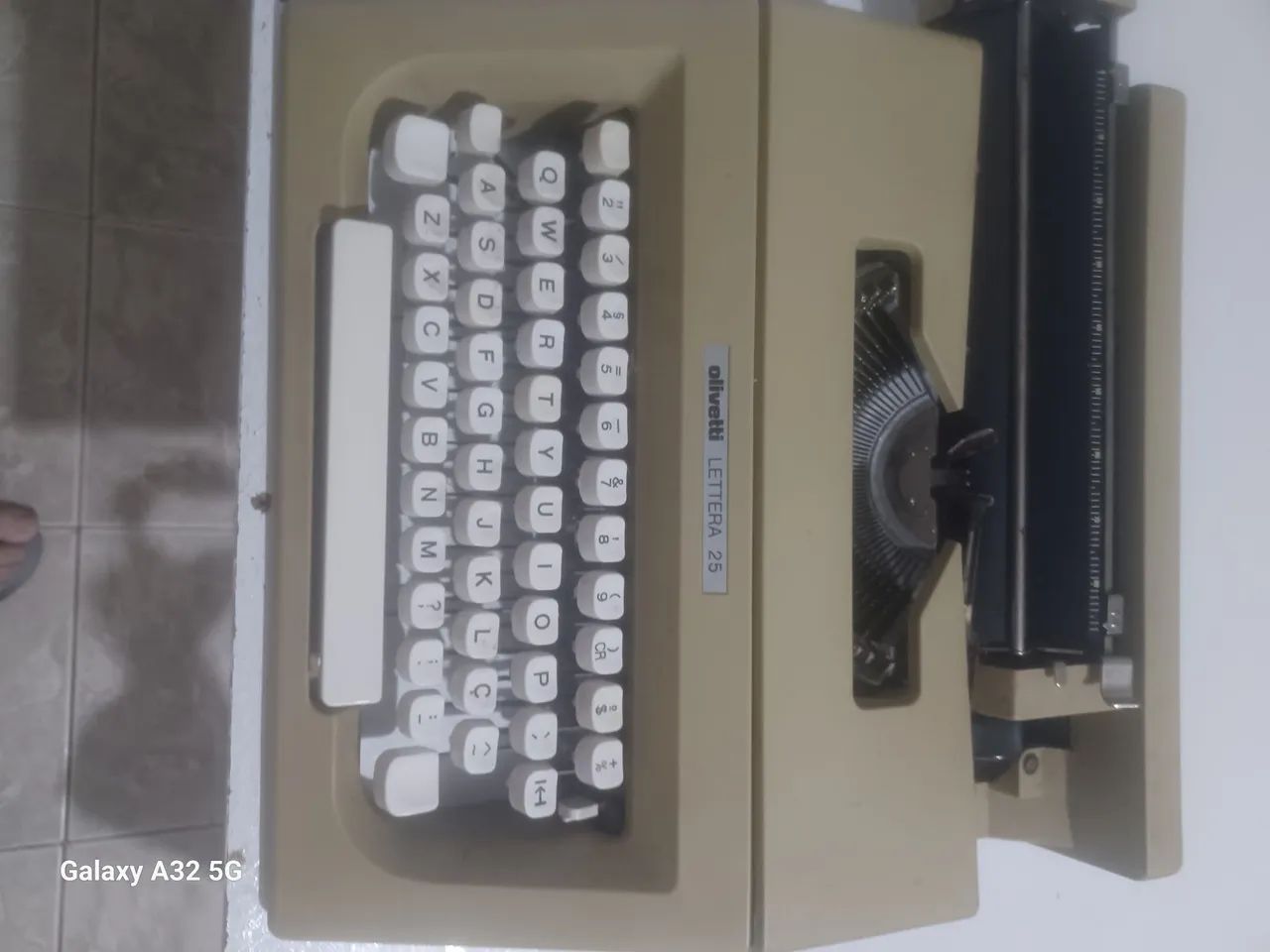 Typewriter64993725432706121