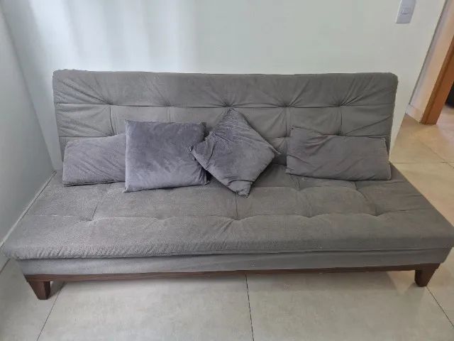 Sofá cama cinza, em excelente estado - Foto 2