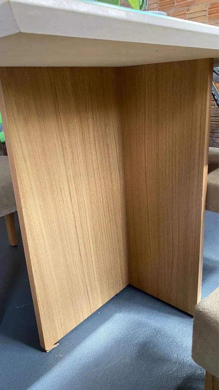 Table with 4 Chairs65704316409857125