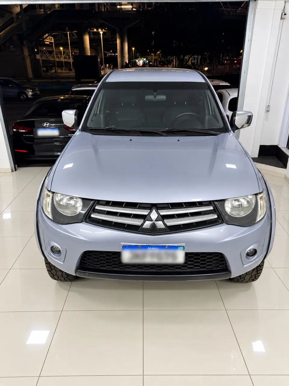 Mitsubishi L200 L200 Triton GLS 3.2 CD TB Int.Diesel Mec 2013