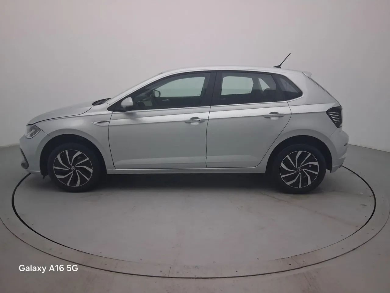 Volkswagen Polo Highline 170 TSI 1.0 Flex 12V Aut., foto 2 de 18