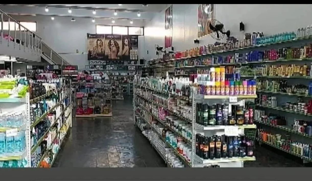 Perfumaria, cosméticos, acessórios e bijuterias  - Foto 2