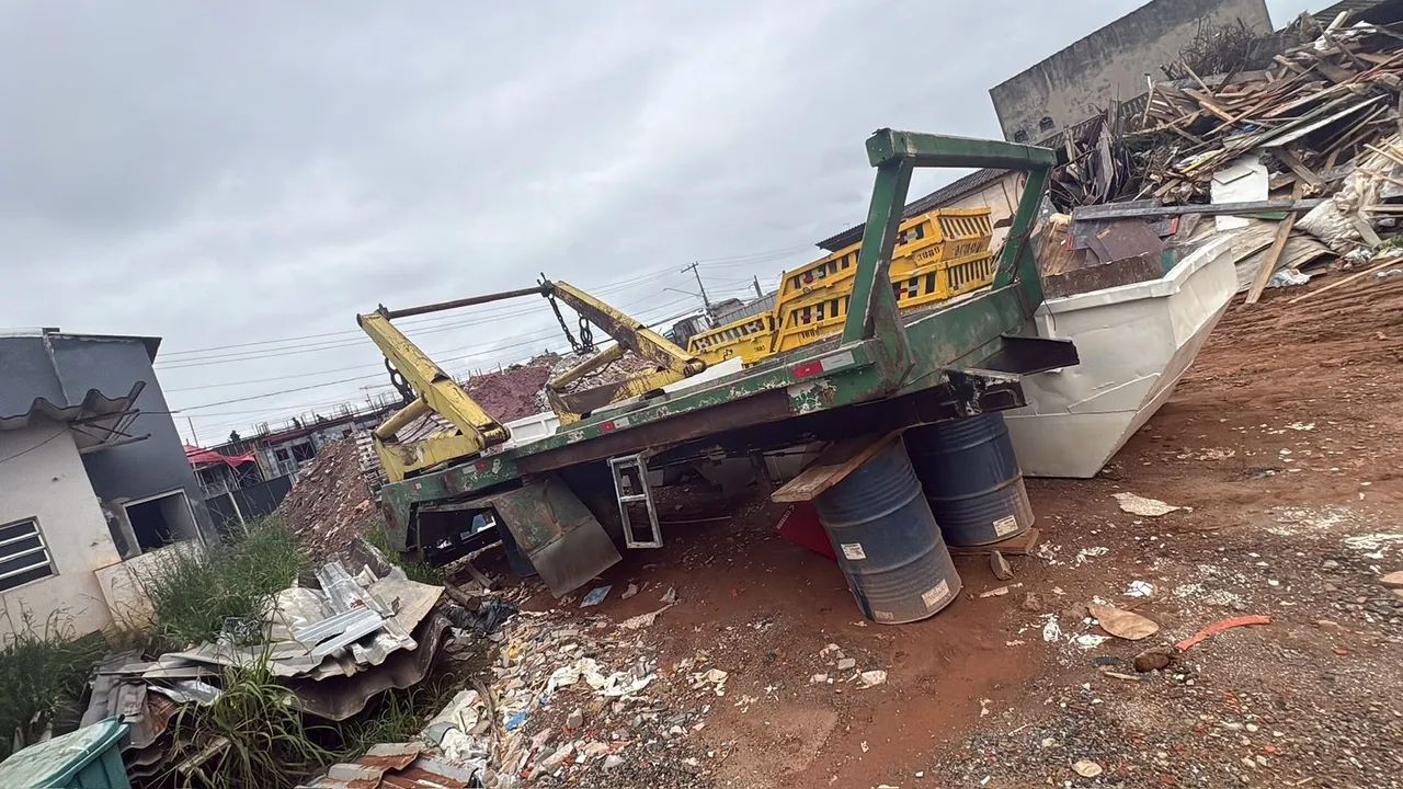 Poliguindaste duplo articulado  - Foto 2