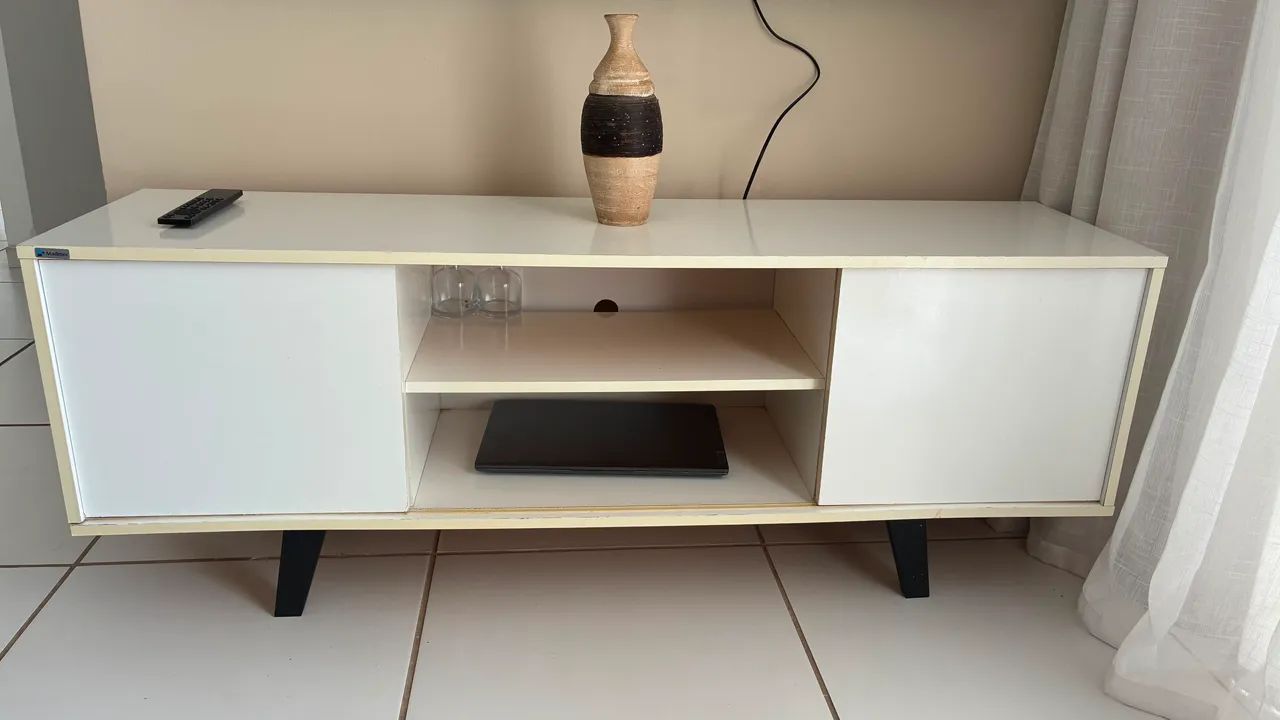Rack para sala com duas portas de correr - Foto 2