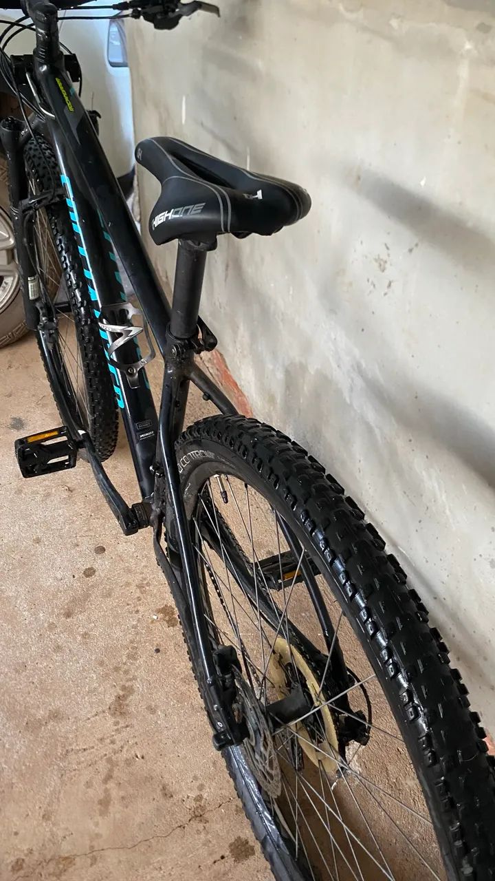 Vende-se bicicleta specialized  - Foto 5