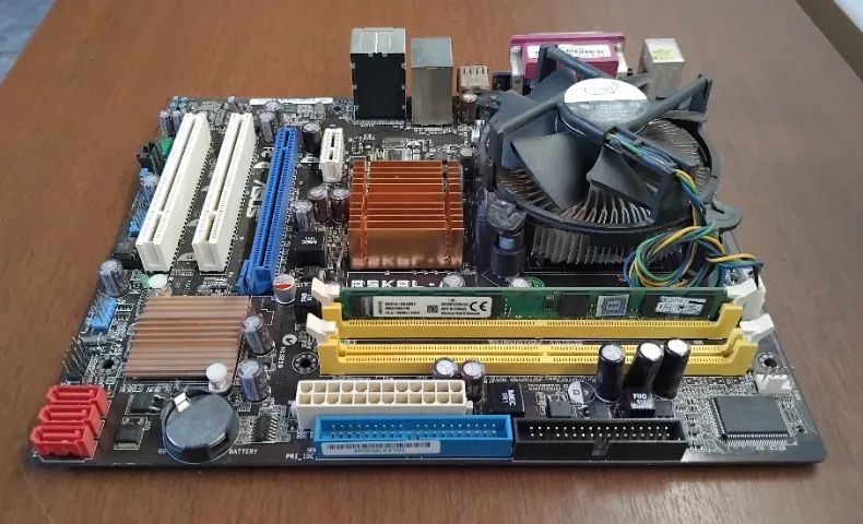 kit placa mae asus p5kpl-am core2duo E7300 e 2gb de ram ddr2 - Foto 4