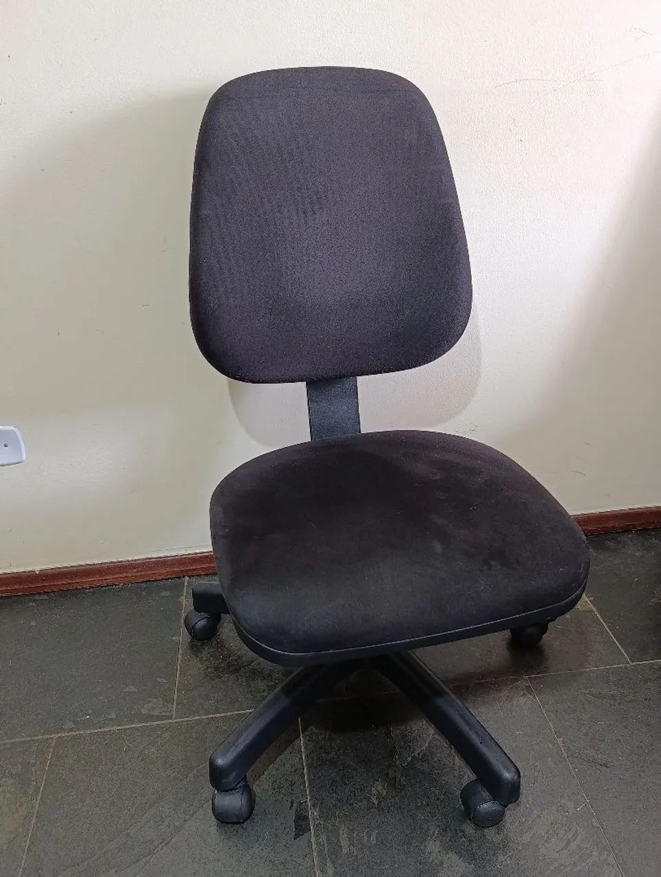 Vendo cadeira de escritório 