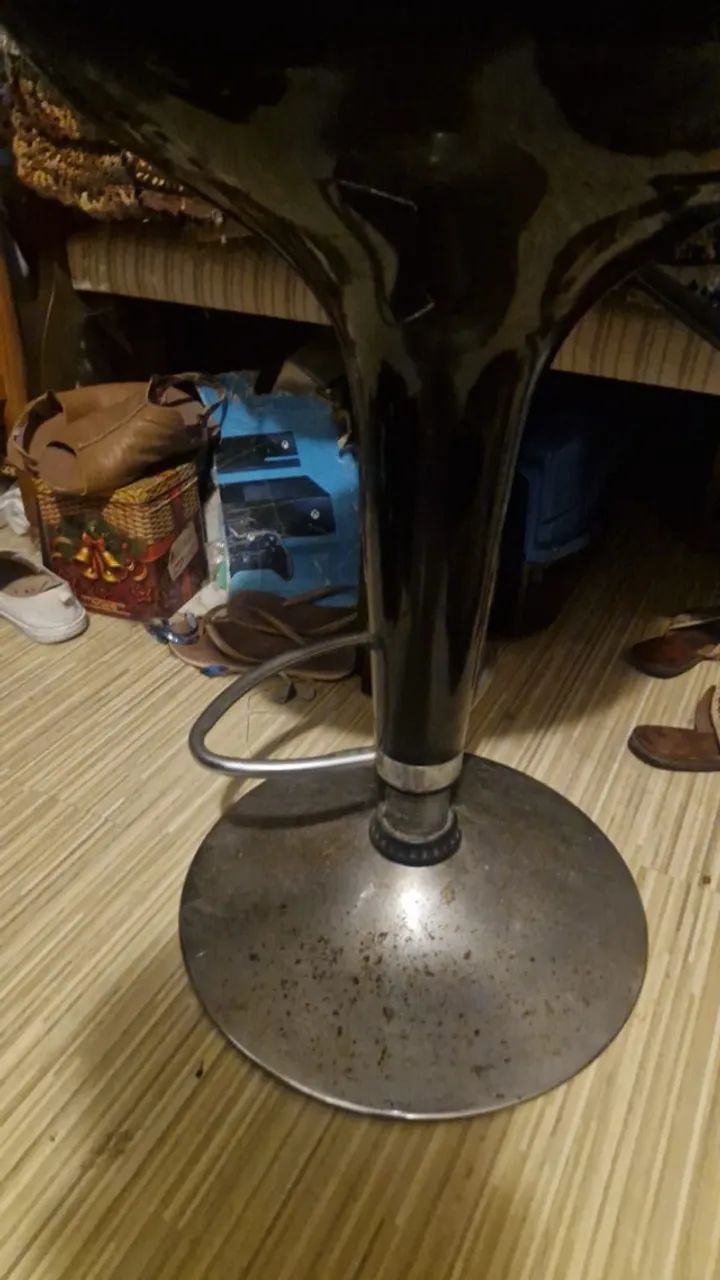 Banqueta giratória preta e vermelha - Foto 2