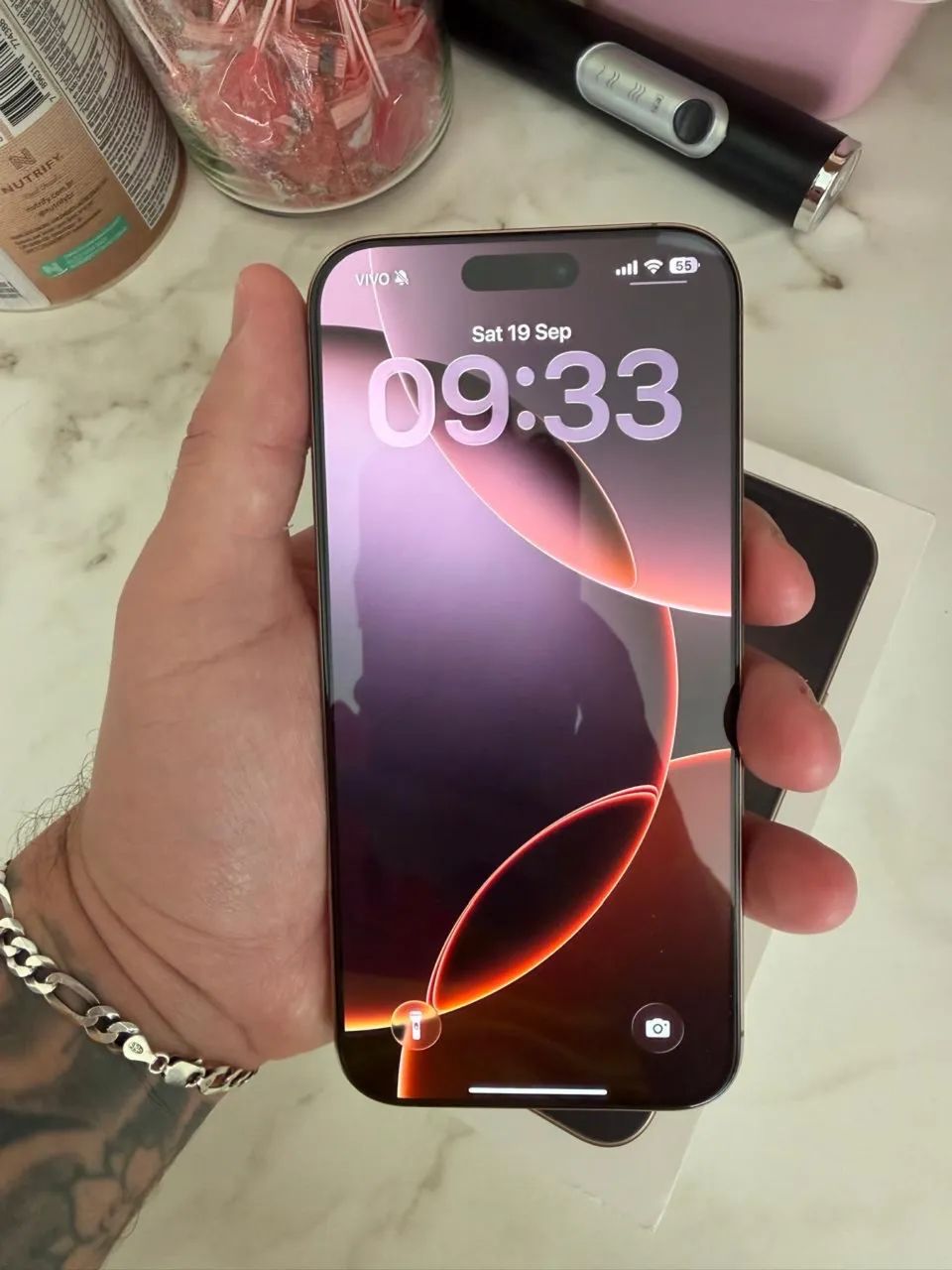 iPhone 16 pro max 98% bateria