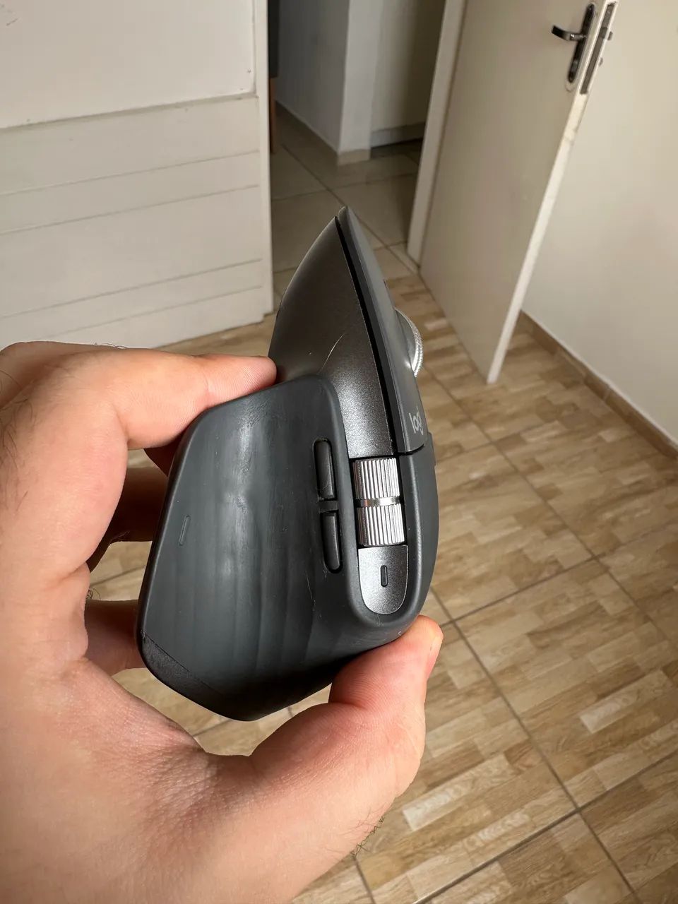 Logitech MX Master 3S - Cor Grafite - Foto 2