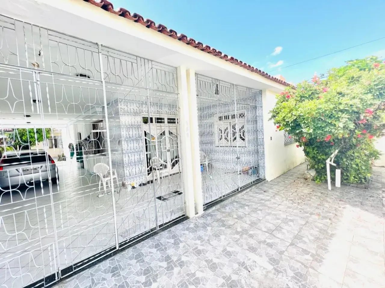 EXCELENTE CASA A VENDA NO PEREIRA LOBO